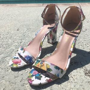 Floral print Maiden Girl 3 inch heels